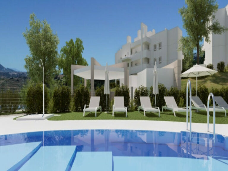A3_Solana_Village_-apartments_La-_Cala_Golf_pool-880x370-1