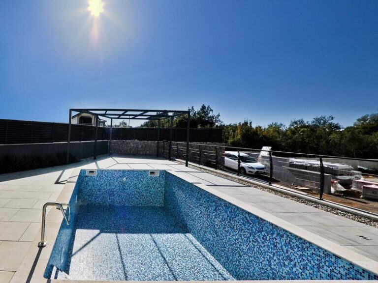 pool and view