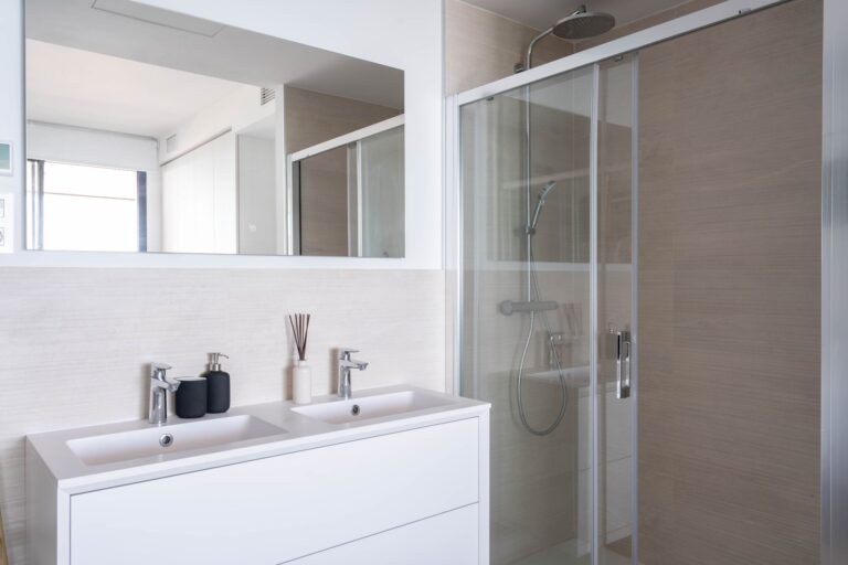bathroom2