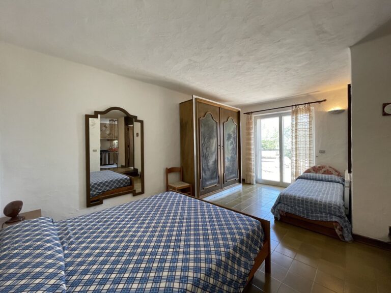 bedroom and view2