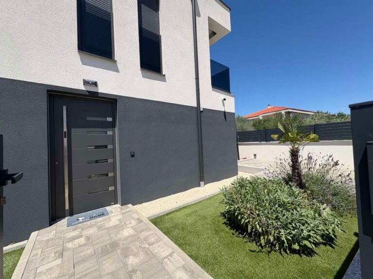 house and garden