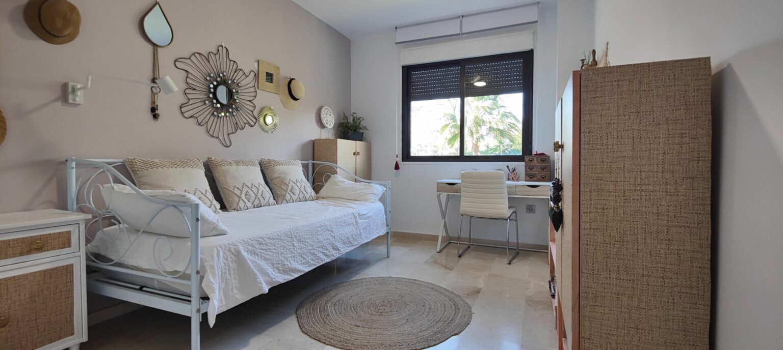 bedroom and table