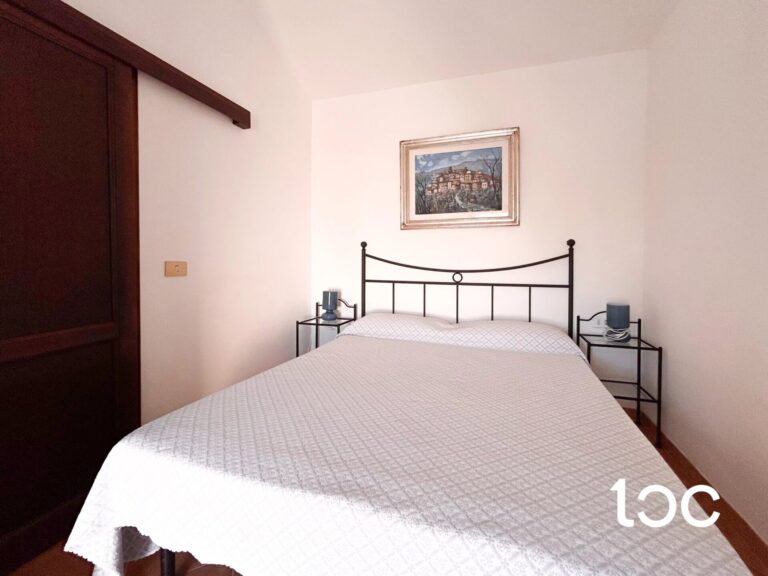 bedroom2