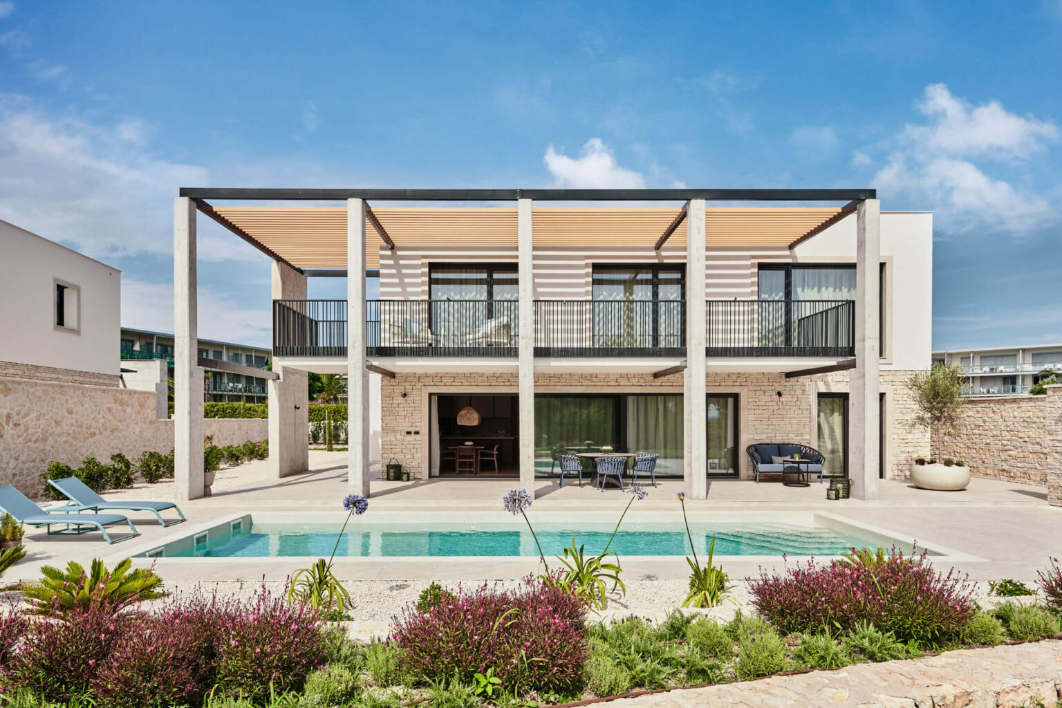 exterior1